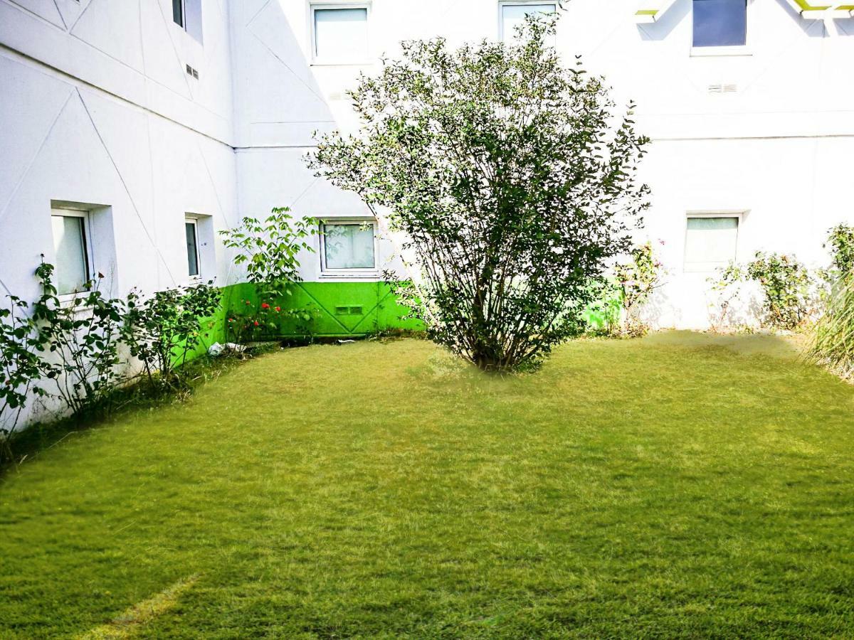 Lemon Hotel Ch Futuroscope Châtellerault Esterno foto